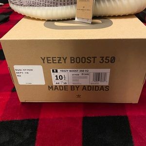 Yeezy Boost 350 V2